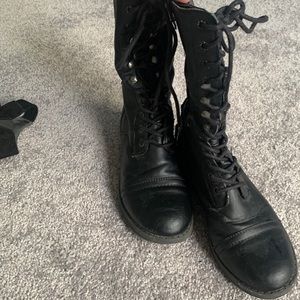 Madden girl combat boots with blue zipper